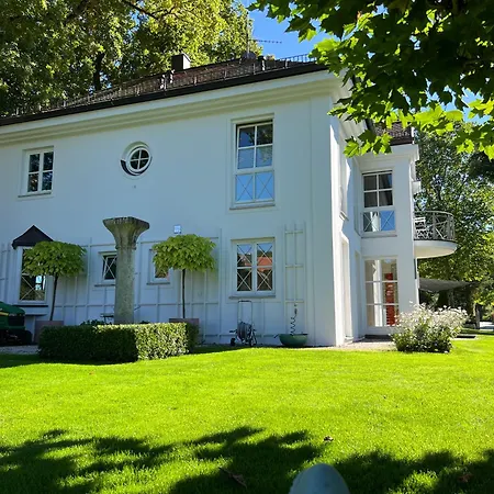 Villa Herrenhaus - Starnberger - Ammerland 1 *